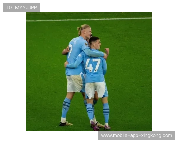 曼城的中场组织：比赛中的闪光点与不可或缺的灵魂